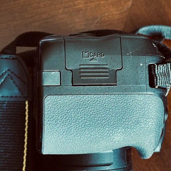 Nikon D3300 with Additional Portrait Lens - Picture 5 of 8